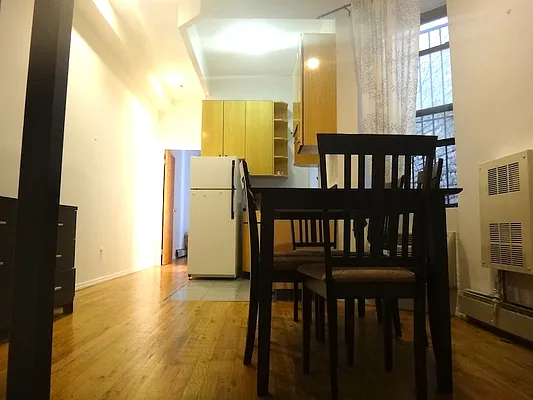 Rented by KVNY Soho | media 53