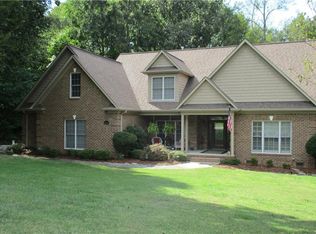 4604 Bentford Rd, Greensboro, NC 27406