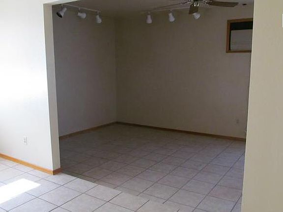 4th image of 316 Circle Dr
