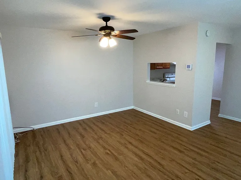9848 Brookridge Ct — Photo 5