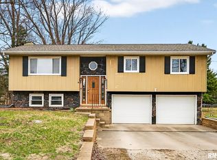 15314 N Vonachen Dr, Chillicothe, IL 61523