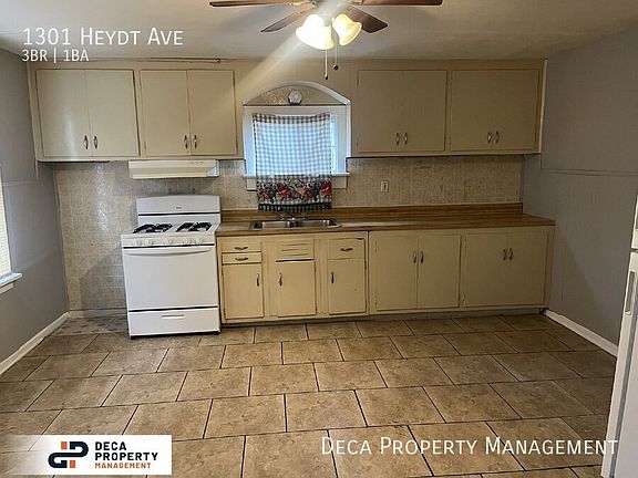 3rd image of 1301 Heydt Ave