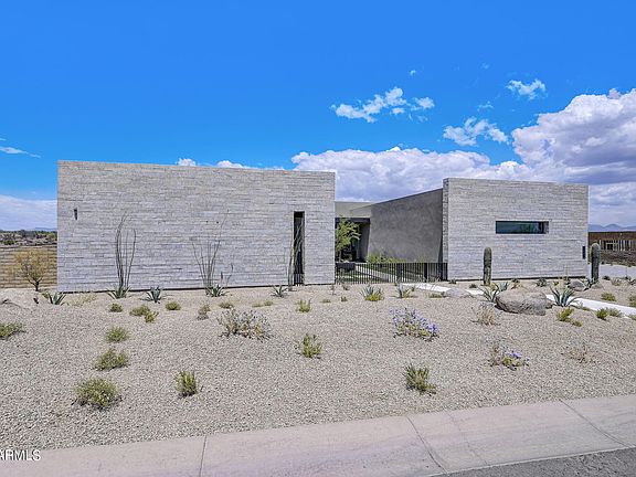 3rd image of 12836 E HARPER Drive