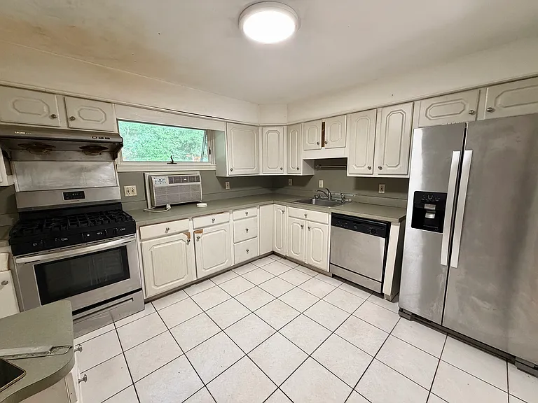 487 Lowell Ave #2 — Photo 11