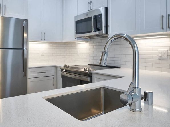 1107 2nd Ave APT 606
