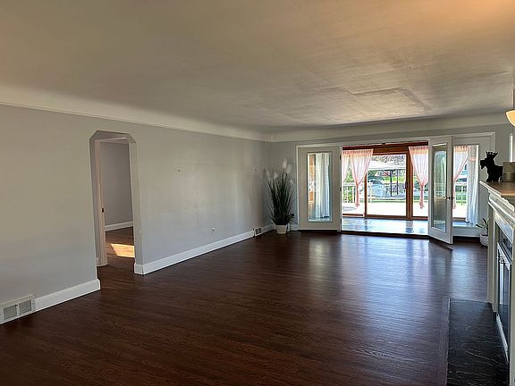 2nd image of 22521 Ardmore Dr
