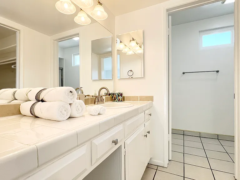 39 Catamaran St #4 — Photo 18