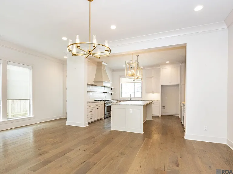 8543 Landau Dr — Photo 8