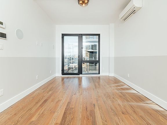 5th image of 115 Stanwix St #617