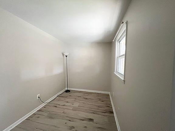 3rd image of 8817 Camfield Dr