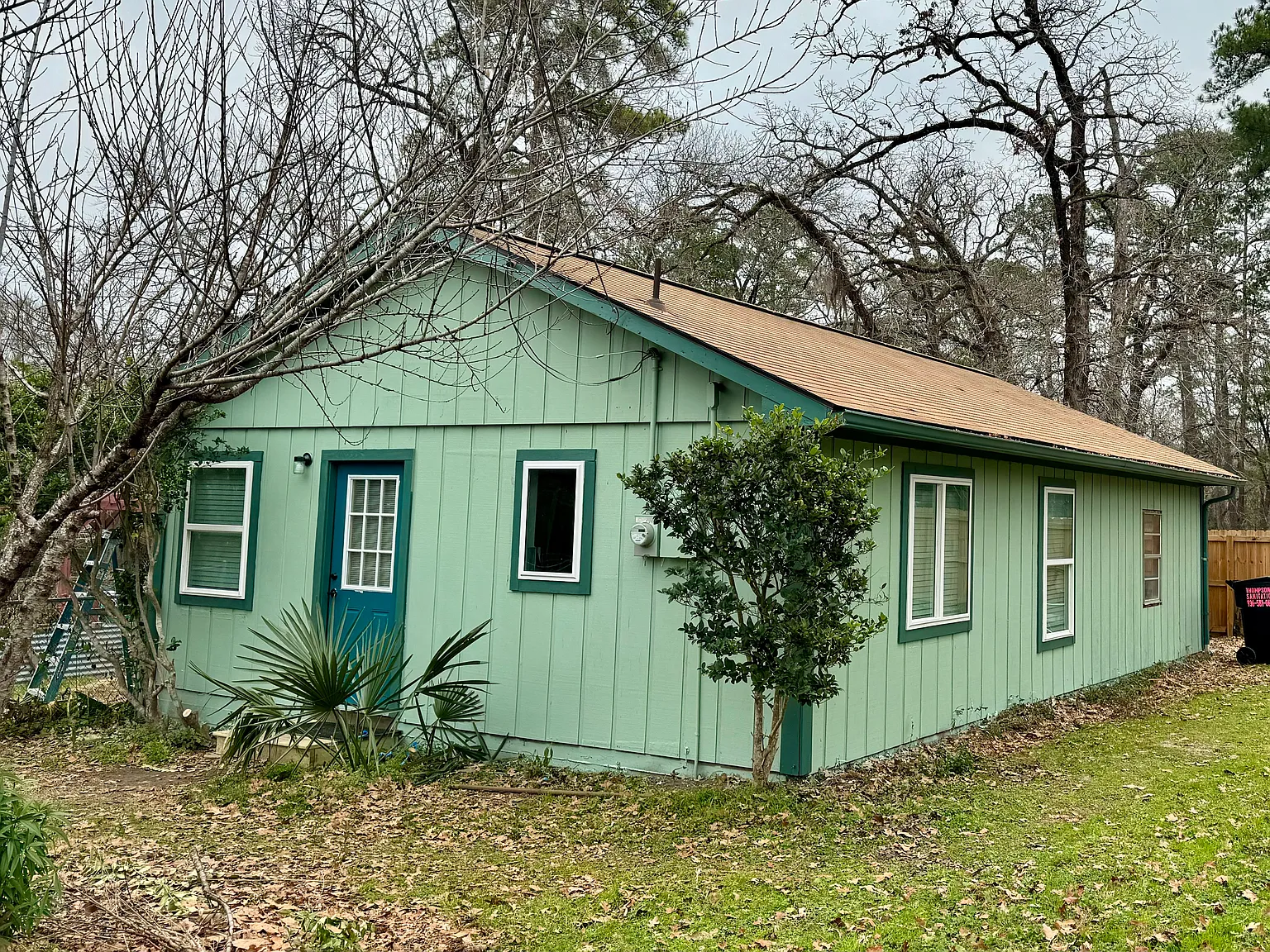 168 Lakeland Rd — Photo 1