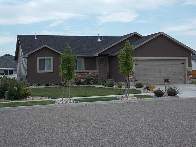 1st image of 695 Brigham Dr