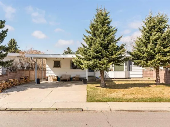 1414 E 17th St N, Lethbridge, AB T1H 3E6