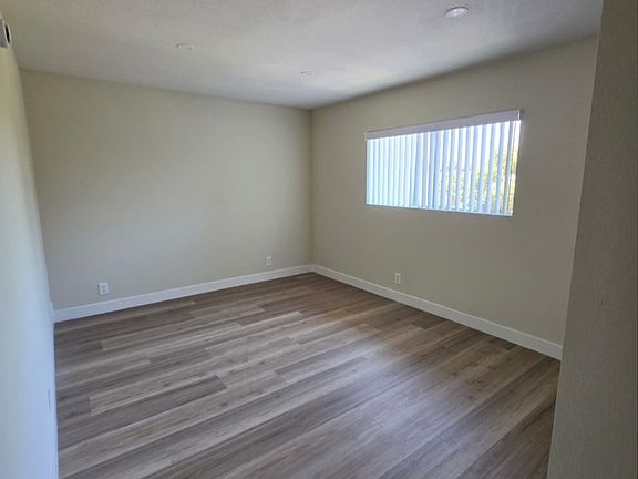 4th image of 2101 Vine St #322