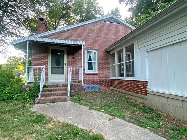 216 Apraw Rd, Washington, IN 47501