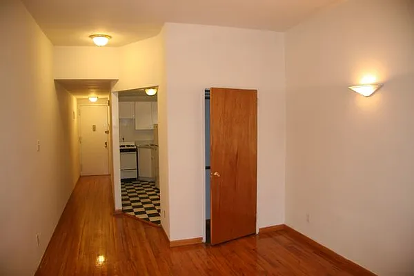 Rented by City Connections Realty | media 34