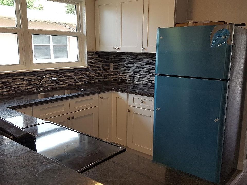 1st image of 173 E Davis Blvd APT 3
