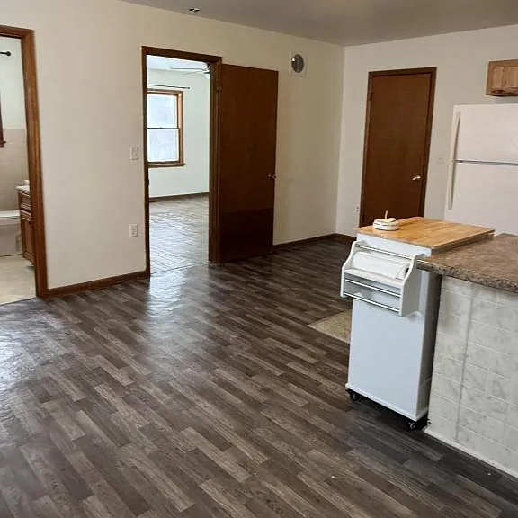 602 W Jackson St — Photo 4