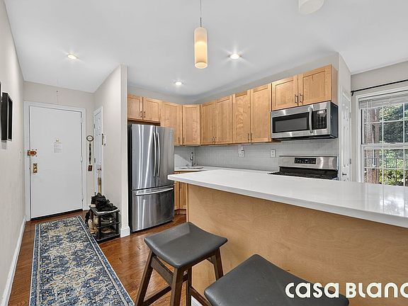 2nd image of 5523 31st Ave #4H