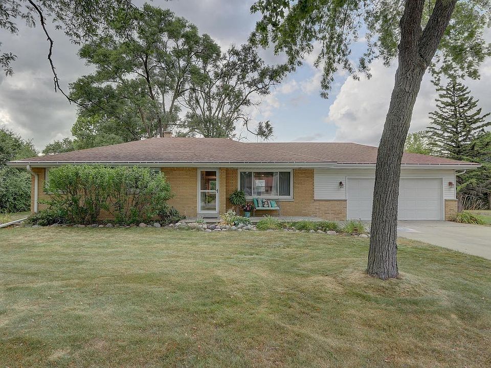 1st image of 15728 W Robin ROAD