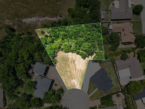 3rd image of 2300 Donnyville Ct