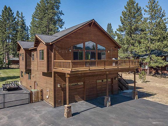4th image of 15594 Chelmsford Cir