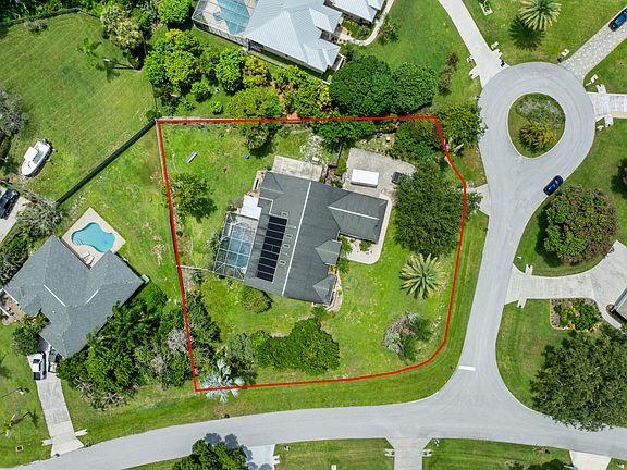 2nd image of 202 NE FLAX Terrace