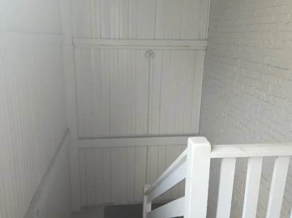 5809 W Fullerton Ave APT 4, Chicago, IL 60639