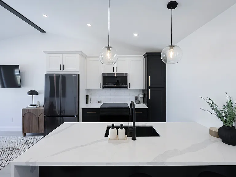1369 Park Ave — Photo 10