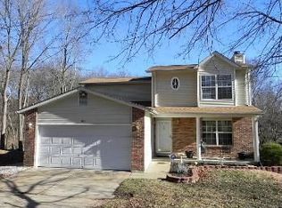 781 Hermitage Dr, Fenton, MO