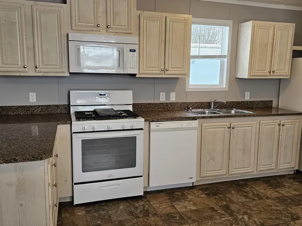 855 W Jefferson St Lot 18, Grand Ledge, MI 48837