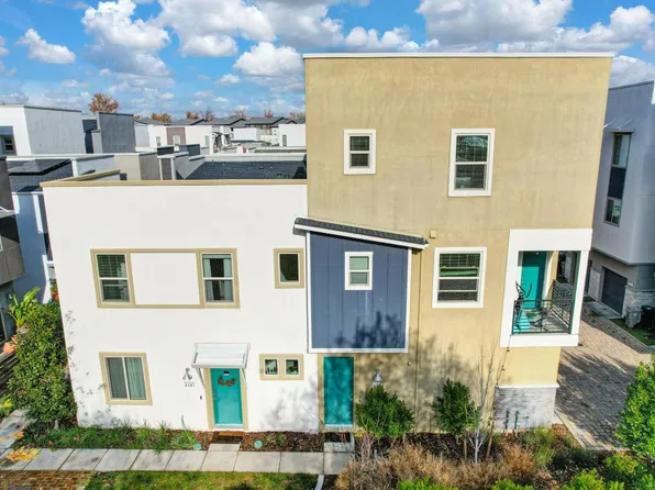 208 Log Pond Ln, Sacramento, CA 95818