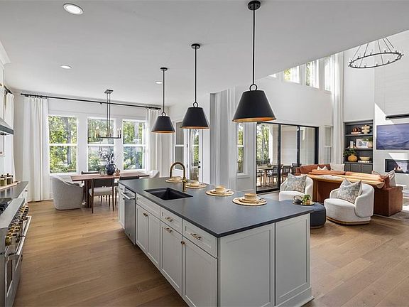 2nd image of 1181 Ridgeview Rd