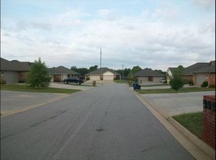 320 Tremont Cir, Fort Smith, AR 72908