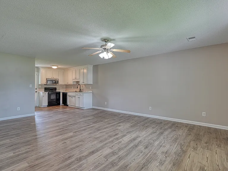 321 Sugar Ridge Rd #321 — Photo 4