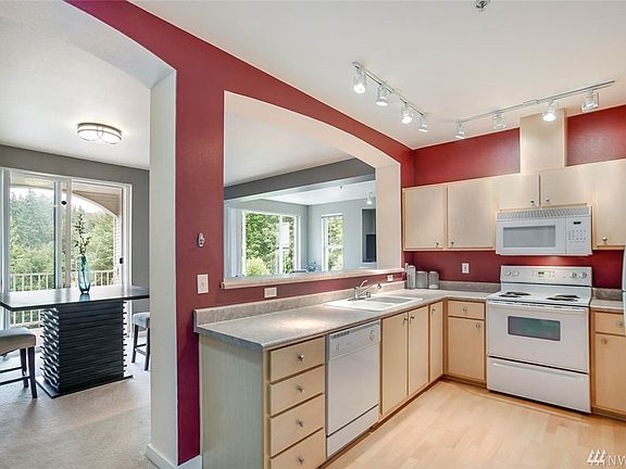 5th image of 13301 SE 79th Pl Unit C401