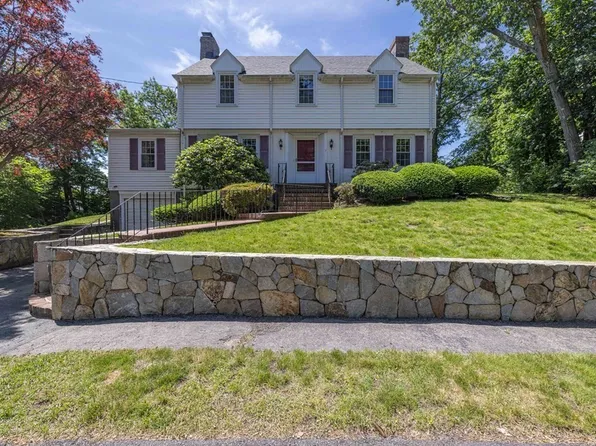 7 Bellevue Rd, Arlington, MA 02476