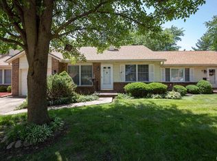 2807 4th St, Moline, IL 61265