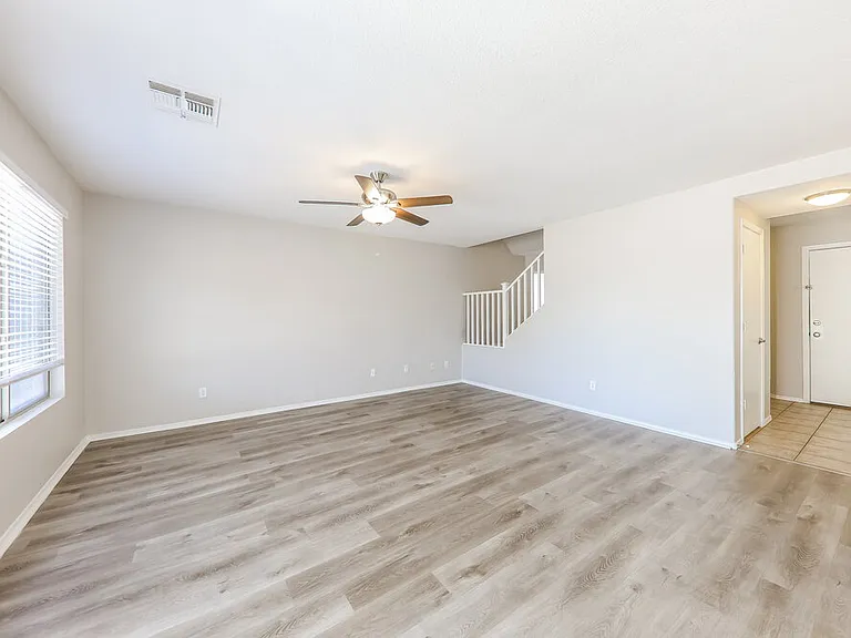 12830 W Via Camille — Photo 5