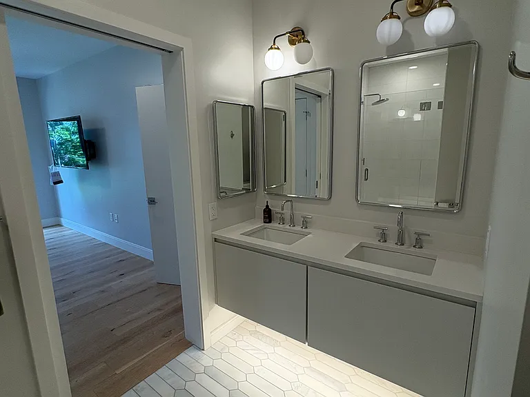 191 Washington St #525 — Photo 43