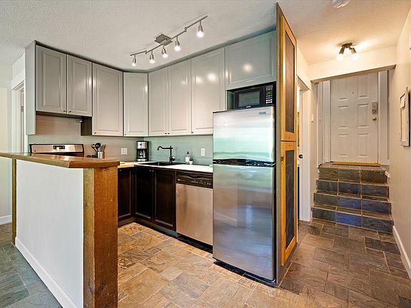 5th image of 2240 Gondola Way #1