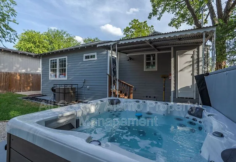 1031 W Gramercy Pl — Photo 22