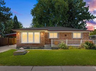 8941 W Donnybrook Dr, Boise, ID 83709