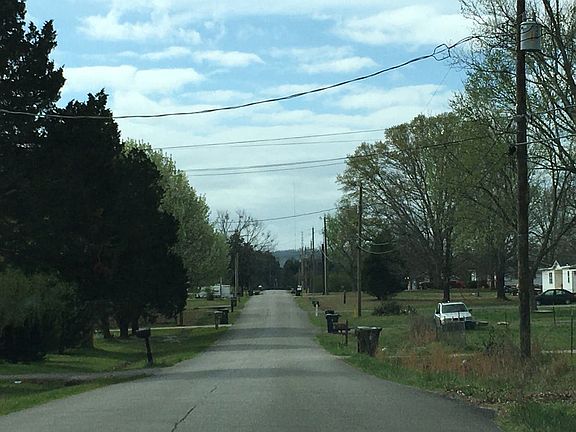 4th image of 269 W Highlander Rd
