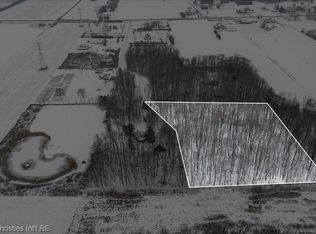 2792 Midway Ln, Saint Clair, MI 48079