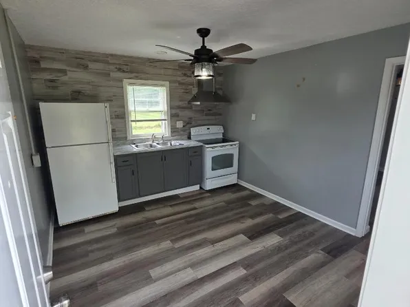 4066 Greenwich Rd Unit 5, Seville, OH 44273