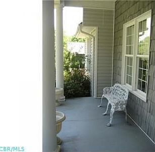 3rd image of 524 Floral Valley Dr W
