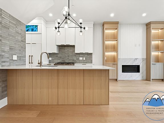 2nd image of 5883 Sophia St #1