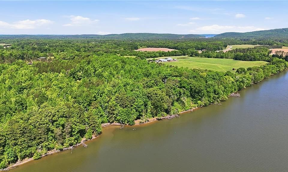 1st image of 2275 River Rd