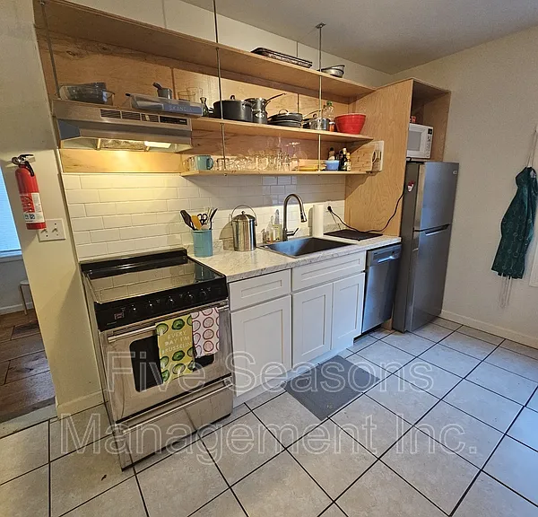 22-24 Hayward St #4 — Photo 4